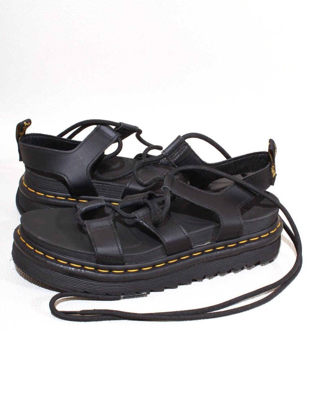 Womens Dr. Martens Sandals Size 8 Nartilla Black Leather Platform Sandals JY004
